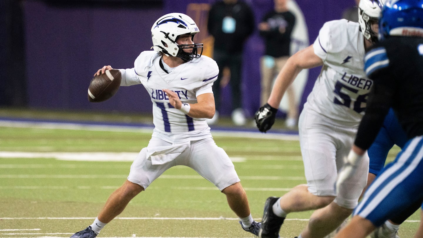 Top Iowa High School Football Quarterback Makes College Decision