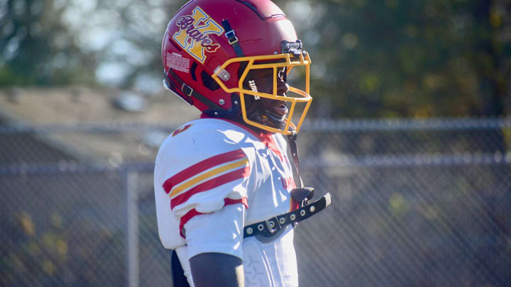 Kamiakin's David Kuku, the top 2025 football recruit in eastern Washington, announces he will sign with WSU.