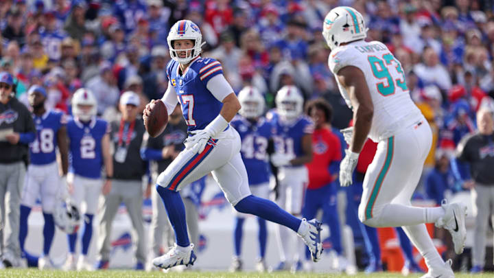 Miami Dolphins v Buffalo Bills