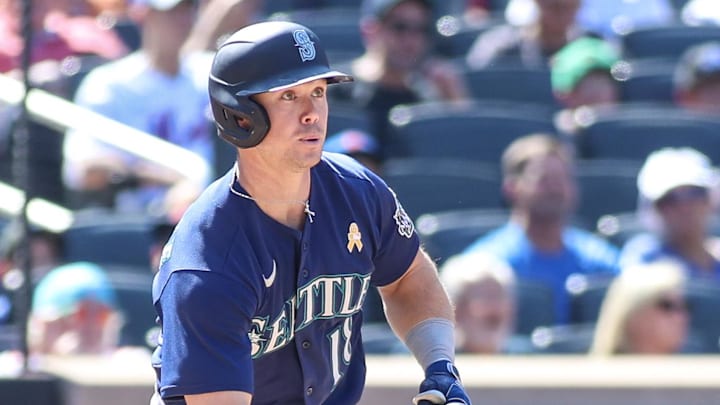 Sep 3, 2023; New York City, New York, USA;  Seattle Mariners left fielder Cade Marlowe (18) hits a single in the fourth inning against the New York Mets at Citi Field. Mandatory Credit: Wendell Cruz-Imagn Images