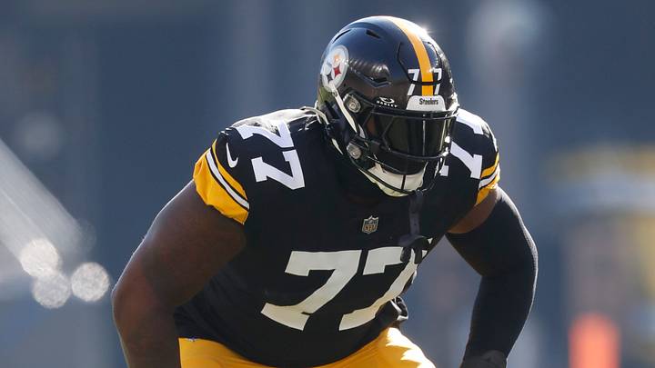 Nov 12, 2023; Pittsburgh, Pennsylvania, USA;  Pittsburgh Steelers offensive tackle Broderick Jones (77) at the line of scrimmage against Green Bay Packers during the first quarter at Acrisure Stadium. Mandatory Credit: Charles LeClaire-USA TODAY Sports