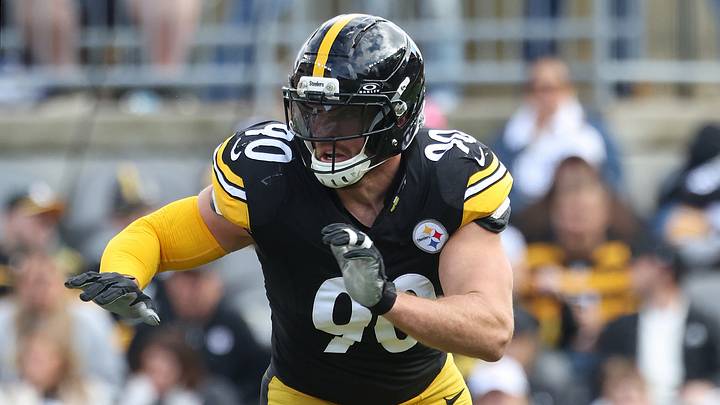 Pittsburgh Steelers linebacker T.J. Watt (90)