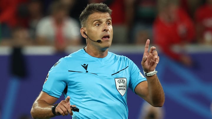 Gil Manzano écarté de l'Euro