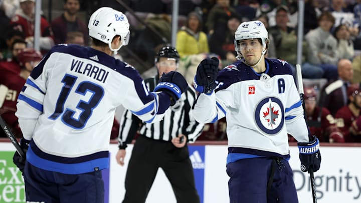 Winnipeg Jets v Arizona Coyotes