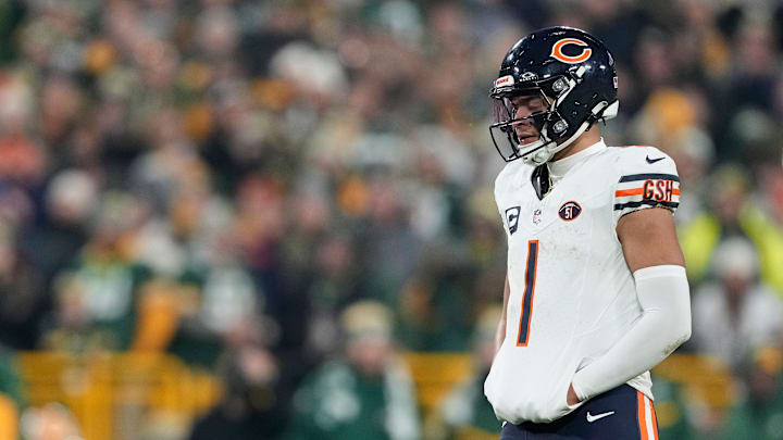 Chicago Bears v Green Bay Packers