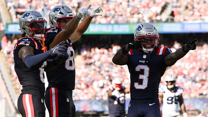 Sep 28, 2025; Foxborough, Massachusetts, USA; New England Patriots wide receiver Stefon Diggs (8), tight end Hunter Henry (85), and wide receiver Demario Douglas (3) react after a play against the Carolina Panthers during the second half at Gillette Stadium. Mandatory Credit: Brian Fluharty-Imagn Images Sep 28, 2025; Foxborough, Massachusetts, USA; New England Patriots wide receiver Stefon Diggs (8), tight end Hunter Henry (85), and wide receiver Demario Douglas (3) react after a play against the Carolina Panthers during the second half at Gillette Stadium. Mandatory Credit: Brian Fluharty-Imagn Images