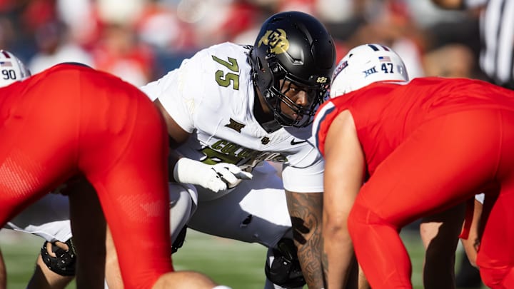 Colorado Buffalos offensive guard Zack Owens (75) against the Arizona Wildcats at Arizona Stadium.