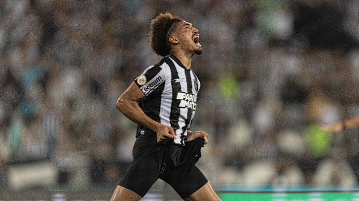 Zagueiro se envolveu em lance polêmico na rodada passada Zagueiro se envolveu em lance polêmico na rodada passada