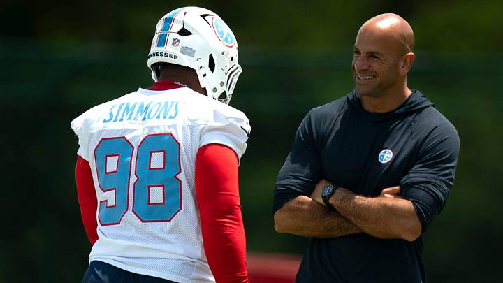 Tennessee Titans defensive tackle Jeffery Simmons (98) talks with Coach Robert Saleh on the first day of mandatory minicamp at Vanderbilt Health Football Center, Tenn., Tuesday, June 16, 2026. Tennessee Titans defensive tackle Jeffery Simmons (98) talks with Coach Robert Saleh on the first day of mandatory minicamp at Vanderbilt Health Football Center, Tenn., Tuesday, June 16, 2026.