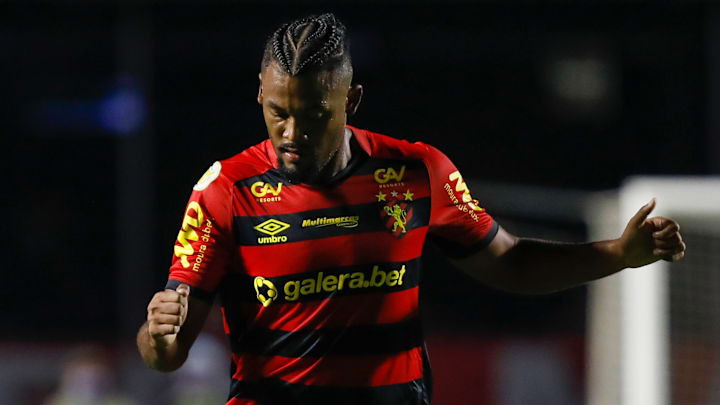 Leão, do zagueiro Sabino, tem quatro pontos até aqui