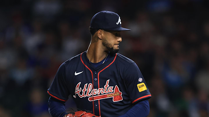 Braves swap one very risky reliever for another in latest bullpen shuffle