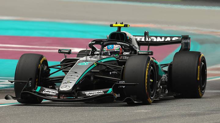 Mercedes driver Kimi Antonelli got off to a poor start but rallied into to win his third straight race.