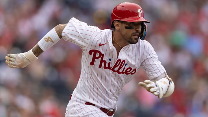 Nick Castellanos joined the Padres for the veteran's minimum of $780,000 after being released by the Phillies.