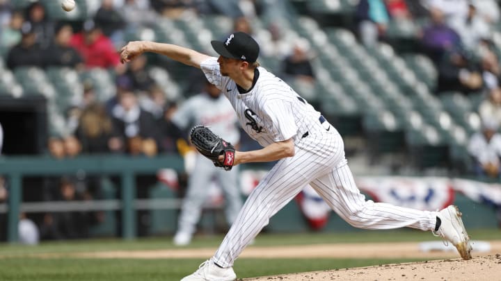Mar 31, 2024; Chicago, Illinois, USA; Chicago White Sox starting pitcher Erick Fedde (20) delivers a pitch against the Detroit Tigers during the second inning at Guaranteed Rate Field. Mandatory Credit: Kamil Krzaczynski-USA TODAY Sports Mar 31, 2024; Chicago, Illinois, USA; Chicago White Sox starting pitcher Erick Fedde (20) delivers a pitch against the Detroit Tigers during the second inning at Guaranteed Rate Field. Mandatory Credit: Kamil Krzaczynski-USA TODAY Sports