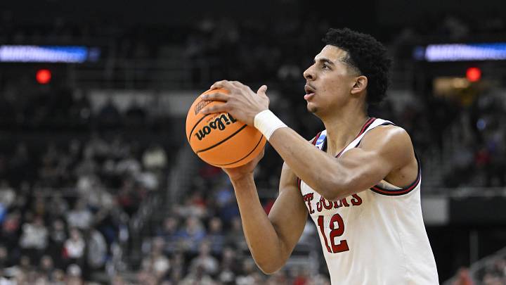Former Second-Team All-American RJ Luis Jr. is attempting to return to college basketball for LSU.