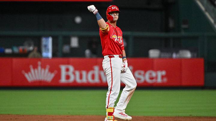Jun 5, 2026; St. Louis, Missouri, USA; St. Louis Cardinals left fielder Lars Nootbaar (21) reacts after hitting a one run double against the Cincinnati Reds during the sixth inning at Busch Stadium. Mandatory Credit: Jeff Curry-Imagn Images Jun 5, 2026; St. Louis, Missouri, USA; St. Louis Cardinals left fielder Lars Nootbaar (21) reacts after hitting a one run double against the Cincinnati Reds during the sixth inning at Busch Stadium. Mandatory Credit: Jeff Curry-Imagn Images
