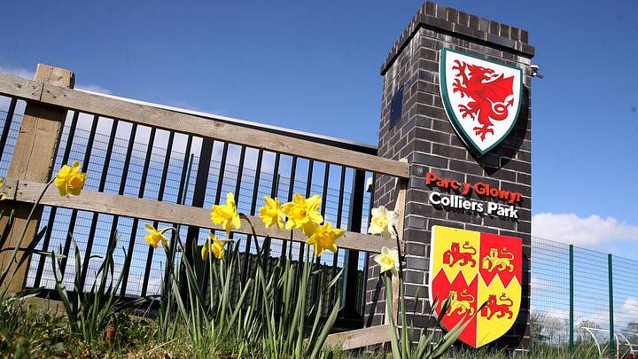 Wrexham sold Colliers Park to Wrexham University in 2011. Wrexham sold Colliers Park to Wrexham University in 2011.