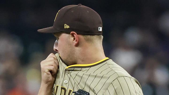 Apr 19, 2025; Houston, Texas, USA; San Diego Padres starting pitcher Michael King (34) reacts as he pitches against the Houston Astros in the first inning at Daikin Park. Mandatory Credit: Thomas Shea-Imagn Images Apr 19, 2025; Houston, Texas, USA; San Diego Padres starting pitcher Michael King (34) reacts as he pitches against the Houston Astros in the first inning at Daikin Park. Mandatory Credit: Thomas Shea-Imagn Images