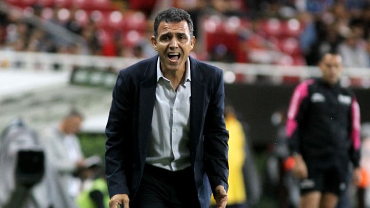 Ricardo Cadena podría salir de Chivas