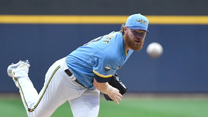 Milwaukee Brewers starting pitcher Brandon Woodruff (53)