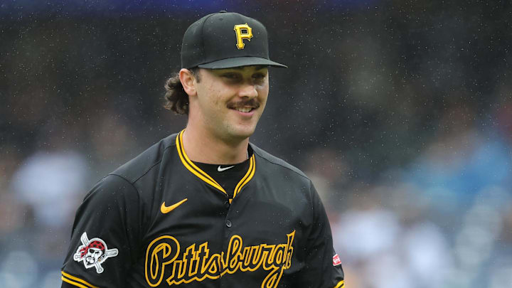 Sep 28, 2024; Bronx, New York, USA; Pittsburgh Pirates starting pitcher Paul Skenes (30) smiles as he walks off the field after the second inning at Yankee Stadium. Sep 28, 2024; Bronx, New York, USA; Pittsburgh Pirates starting pitcher Paul Skenes (30) smiles as he walks off the field after the second inning at Yankee Stadium.