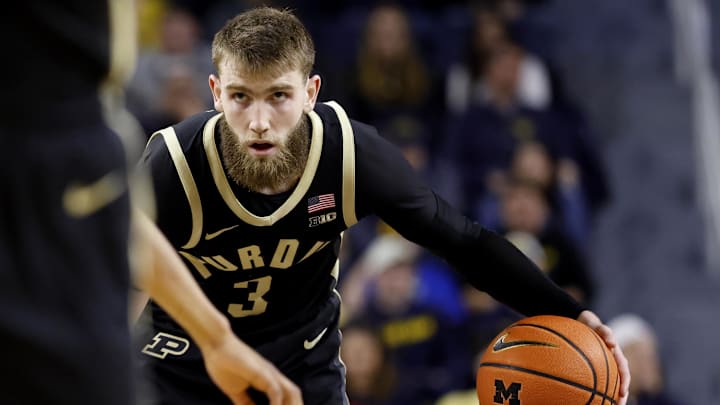 Purdue Boilermakers guard Braden Smith (3) dribbles in the second half