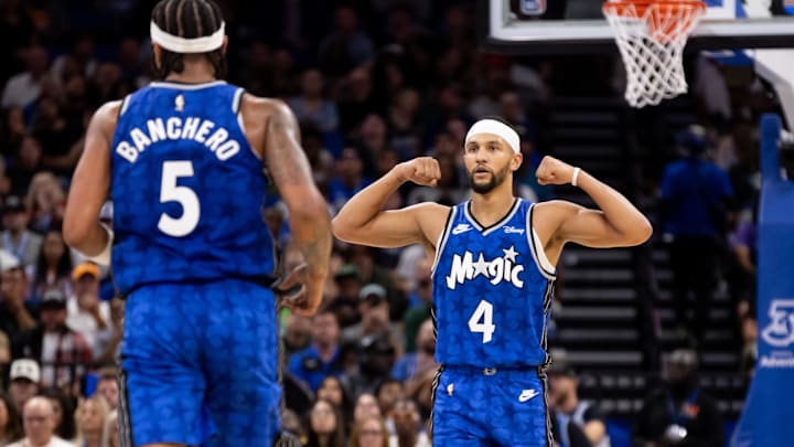 Nov 11, 2023; Orlando, Florida, USA; Orlando Magic guard Jalen Suggs (4) gestures towards Orlando Magic forward Paolo Banchero (5) during the first half against the Milwaukee Bucks at Amway Center. Mandatory Credit: Matt Pendleton-Imagn Images Nov 11, 2023; Orlando, Florida, USA; Orlando Magic guard Jalen Suggs (4) gestures towards Orlando Magic forward Paolo Banchero (5) during the first half against the Milwaukee Bucks at Amway Center. Mandatory Credit: Matt Pendleton-Imagn Images