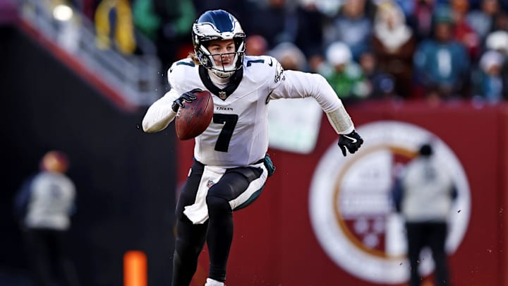 Dec 22, 2024; Landover, Maryland, USA; Philadelphia Eagles quarterback Kenny Pickett (7) runs the ball during the fourth quarter against the Washington Commanders at Northwest Stadium. Mandatory Credit: Peter Casey-Imagn Images Dec 22, 2024; Landover, Maryland, USA; Philadelphia Eagles quarterback Kenny Pickett (7) runs the ball during the fourth quarter against the Washington Commanders at Northwest Stadium. Mandatory Credit: Peter Casey-Imagn Images