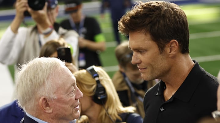 Aug 26, 2023; Arlington, Texas, USA; Dallas Cowboys owner Jerry Jones (L) talks to former NFL player