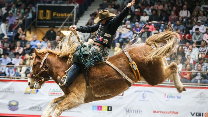 Zeke Thurston Zeke Thurston