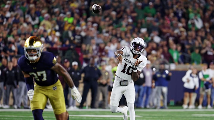 Texas A&M Aggies quarterback Marcel Reed (10)
