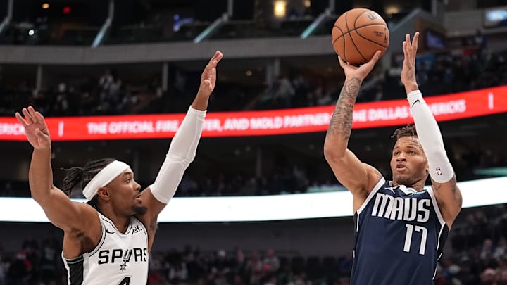 San Antonio Spurs v Dallas Mavericks