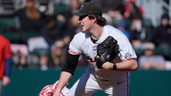 GeorgiaÕs 	Paul Farley (35) throws a pitch during an NCAA baseball game against UIC in Athens, Ga., on Friday, Feb. 21, 2025.