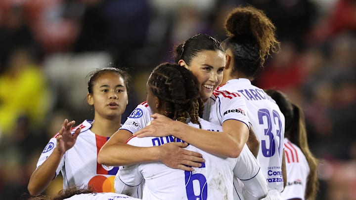 Les Lyonnes affrontent le PSG.