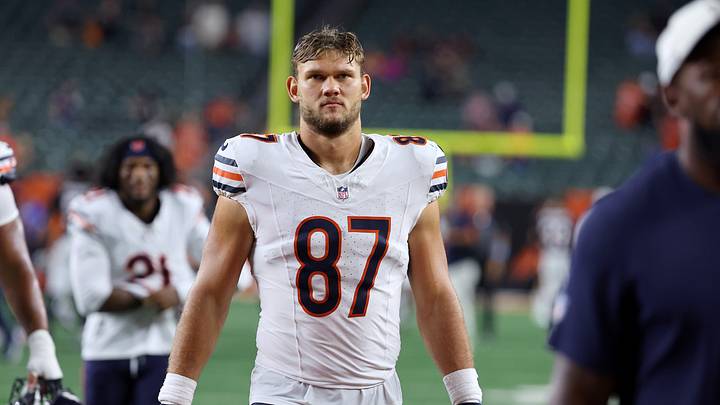 Chicago Bears TE Sam Roush after a game against the Cincinnati Bengals. Mandatory Credit: Joseph Maiorana-Imagn Images Chicago Bears TE Sam Roush after a game against the Cincinnati Bengals. Mandatory Credit: Joseph Maiorana-Imagn Images