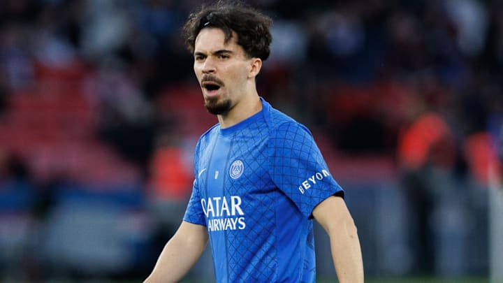 Paris Saint-Germain FC v Olympique Lyonnais - Ligue 1 McDonald's