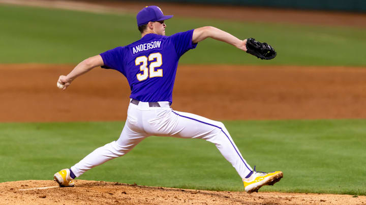 Tigers starting pitcher Kade Anderson 32 on the mound as LSU Tigers take on Alabama Baseball in Baton Rouge, LA. Thursday, April 17, 2025.