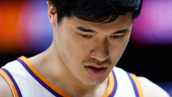 Phoenix Suns v Los Angeles Clippers