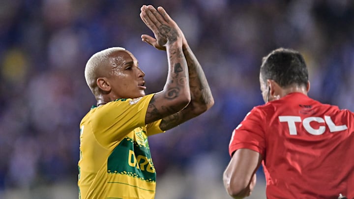 Atacante é o principal nome do Dourado na competição