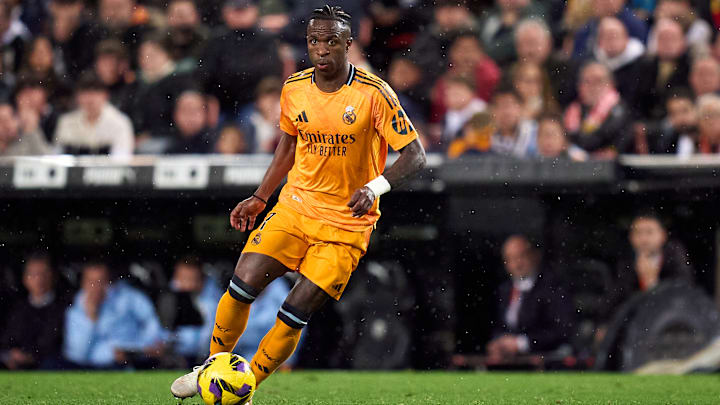 Vinícius Júnior busca mais um título com o Real Madrid Vinícius Júnior busca mais um título com o Real Madrid