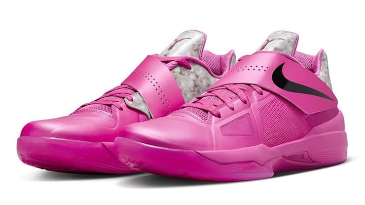 Kevin Durant's Nike KD 4 "Aunt Pearl" sneakers.