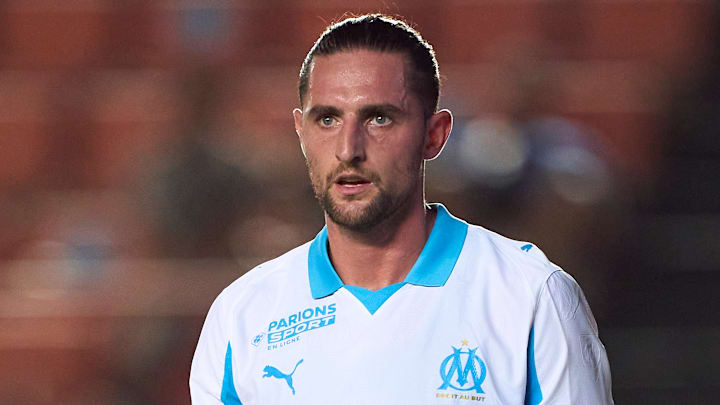 Adrien Rabiot n'est pas encore certain de rester. Adrien Rabiot n'est pas encore certain de rester.