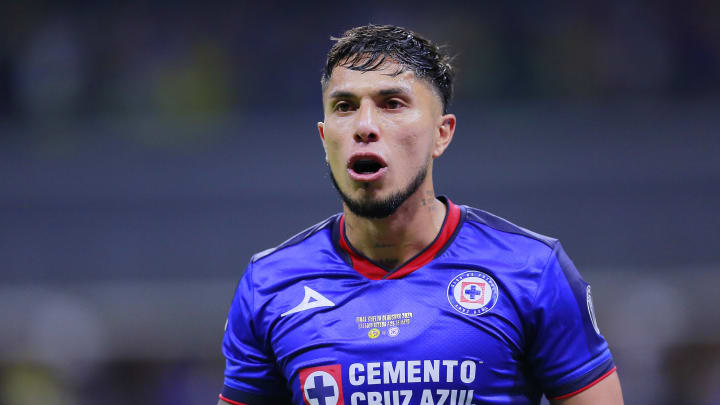 Carlos Salcedo cerca de llegar a la MLS