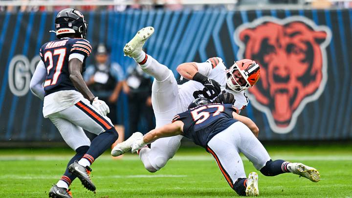 Aug 15, 2026; Chicago, Illinois, USA; Chicago Bears linebacker Jack Sanborn (57) tackles Cleveland Browns wide receiver Blake Whiteheart (86) during the first half at Soldier Field. Mandatory Credit: Patrick Gorski-Imagn Images Aug 15, 2026; Chicago, Illinois, USA; Chicago Bears linebacker Jack Sanborn (57) tackles Cleveland Browns wide receiver Blake Whiteheart (86) during the first half at Soldier Field. Mandatory Credit: Patrick Gorski-Imagn Images