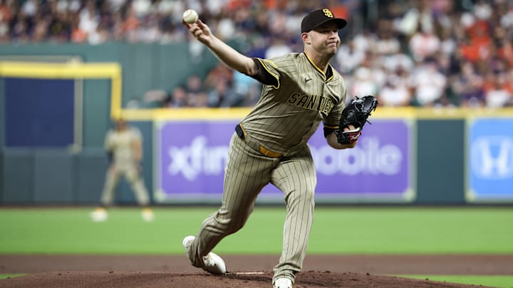 Apr 19, 2025; Houston, Texas, USA;  San Diego Padres starting pitcher Michael King (34) pitches against the Houston Astros in the first inning at Daikin Park. Mandatory Credit: Thomas Shea-Imagn Images