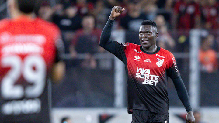 Viveros faz um grande campeonato pelo Furacão