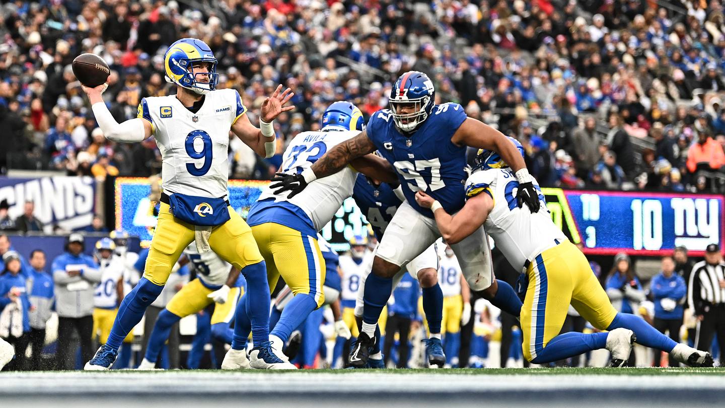 Giants Eye Stafford Trade; Rams Seek Contract Restructure