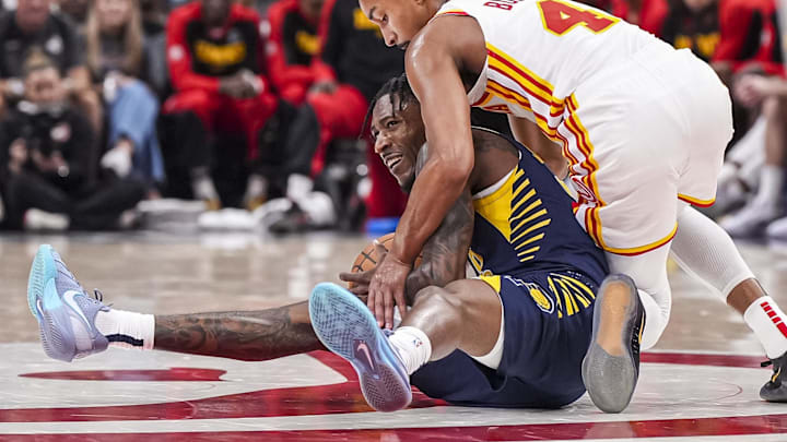Oct 8, 2024; Atlanta, Georgia, USA; Indiana Pacers guard Quenton Jackson (29) and Atlanta Hawks guard Kobe Bufkin (4) fight for the ball during the second half at State Farm Arena. Mandatory Credit: Dale Zanine-Imagn Images Oct 8, 2024; Atlanta, Georgia, USA; Indiana Pacers guard Quenton Jackson (29) and Atlanta Hawks guard Kobe Bufkin (4) fight for the ball during the second half at State Farm Arena. Mandatory Credit: Dale Zanine-Imagn Images