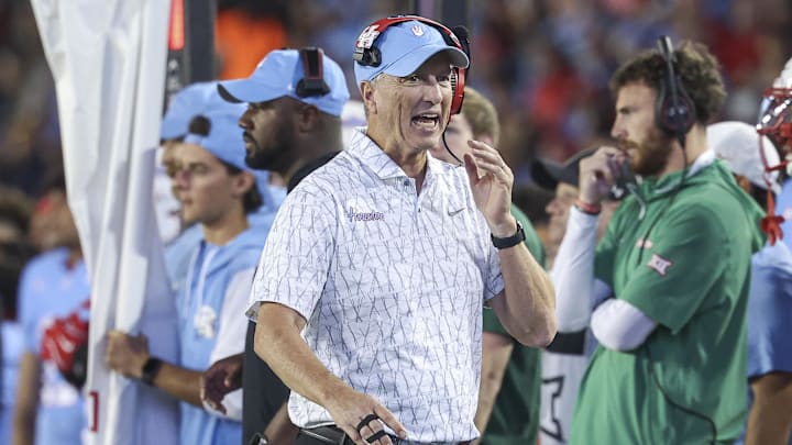 Houston Cougars head coach Willie Fritz reacts during the second quarter against the Baylor Bears