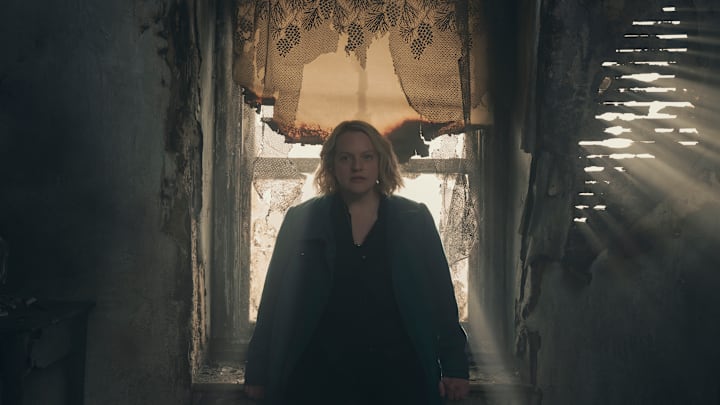 THE HANDMAID’S TALE - “The Handmaid’s Tale” - June reflects on her experiences in Gilead and decides what to do next. (Disney/Steve Wilkie)
ELISABETH MOSS